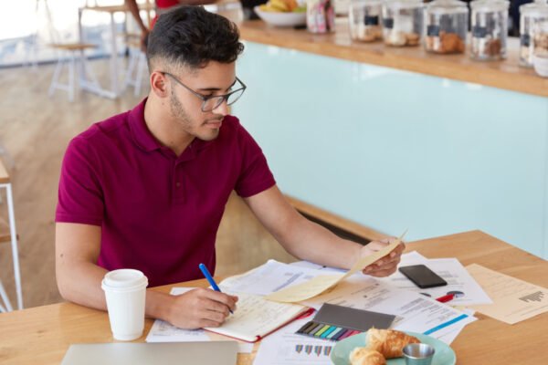 Personalised Assignment Writing: How It Supports Your Learning Style